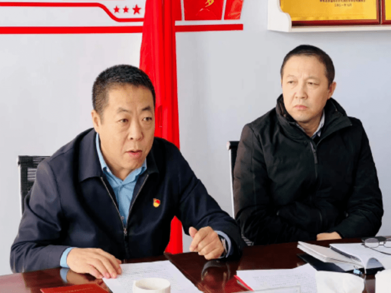 2021-11-19省国资委党委副书记刘子军一行到地方水电集团发电抚松分公司运行车间党支部开展党支部联系点对接调研活动 (1).png