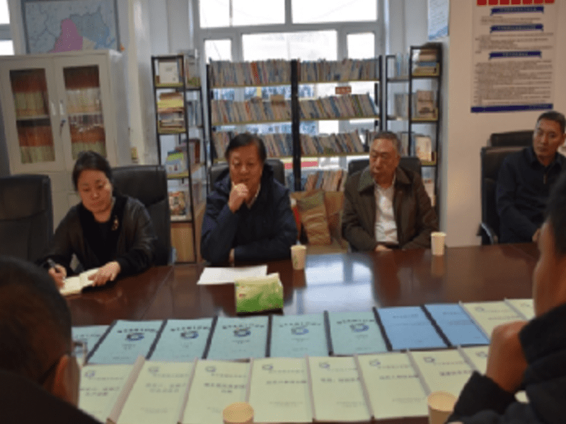 2021-8-21省国资委一级巡视员王绍坤到集团公司包保村调研乡村振兴工作 (2).png